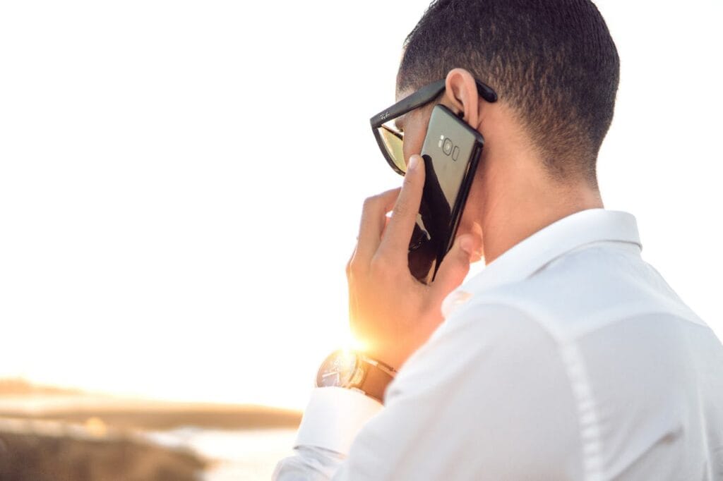 Android peut maintenant vérifier que vous parlez bien à votre mère — et ce n’est pas anodin