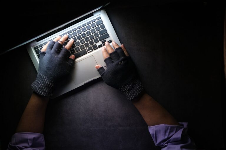 Rentrée sous tension : une cyberattaque estivale plonge 850 000 enseignants dans le chaos numérique